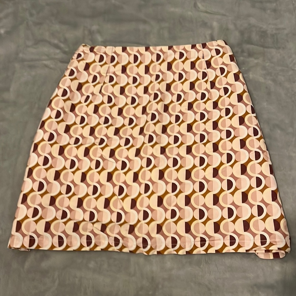 Rhythm. Skirt size 6